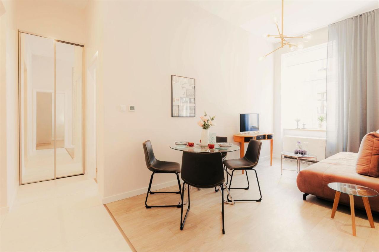 Delux Apartament Oldtown Kochanowskiego 30 Krakow Exterior photo